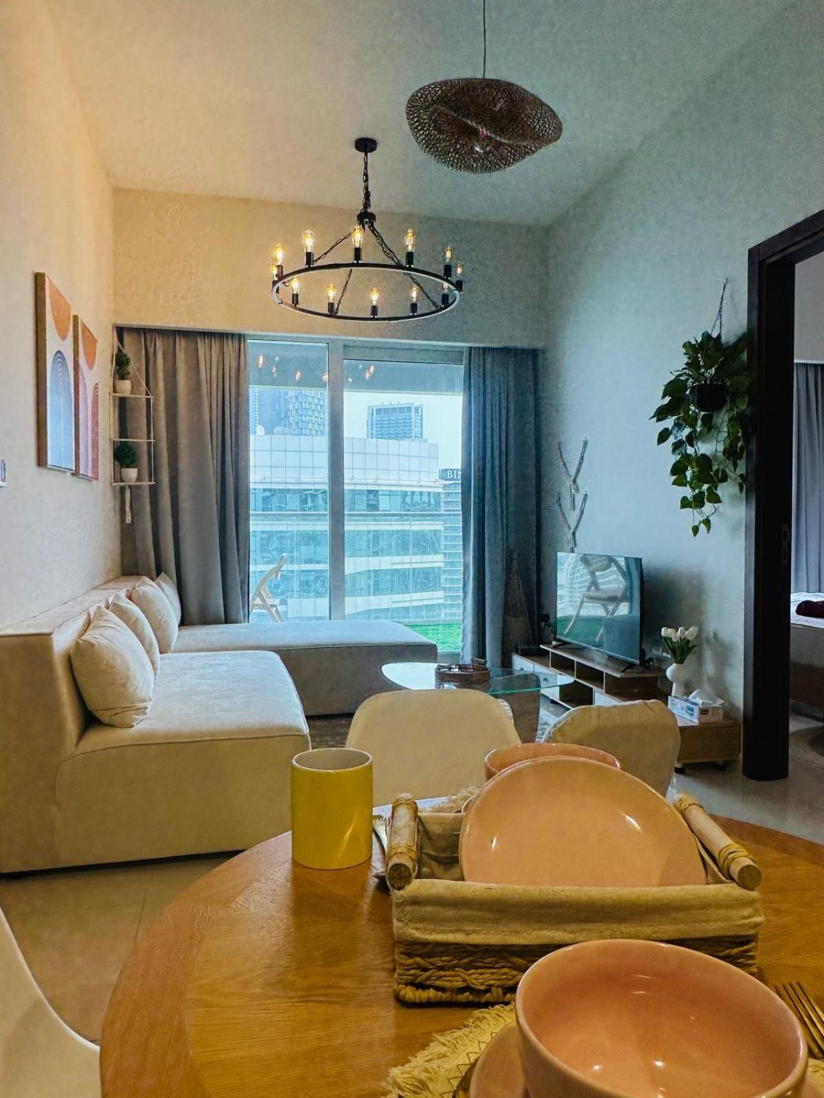Apartment Creek View 2bhk In Damac Reva Business Bay
