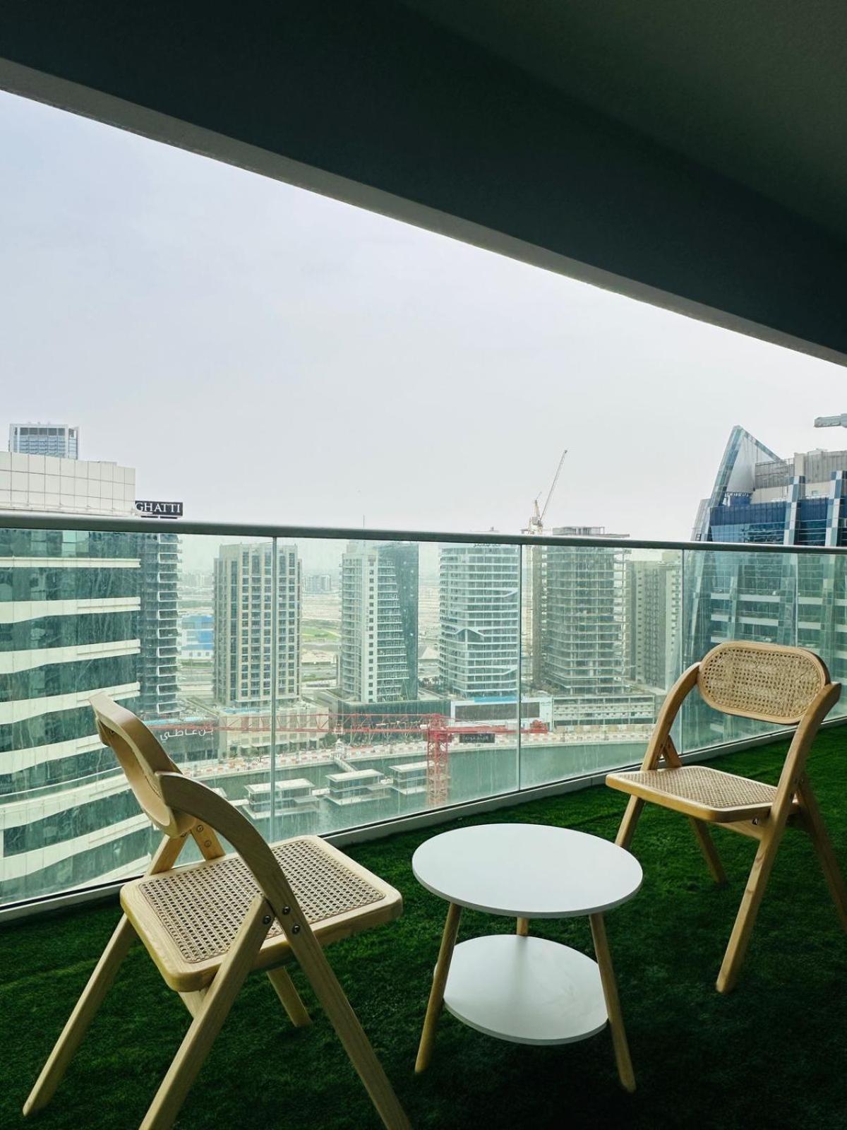 Apartment Creek View 2bhk In Damac Reva Business Bay *